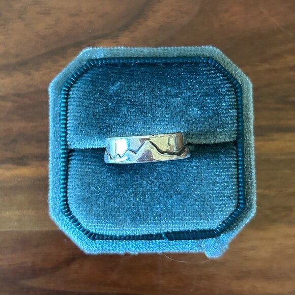 Teton Ring in Sterling Silver - Picture 1 of 4